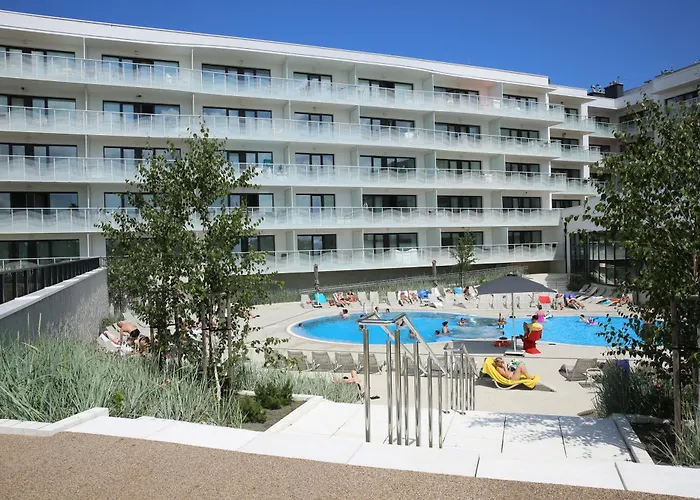 y Lux Tukan B001, Polanki Aqua - Holiday City